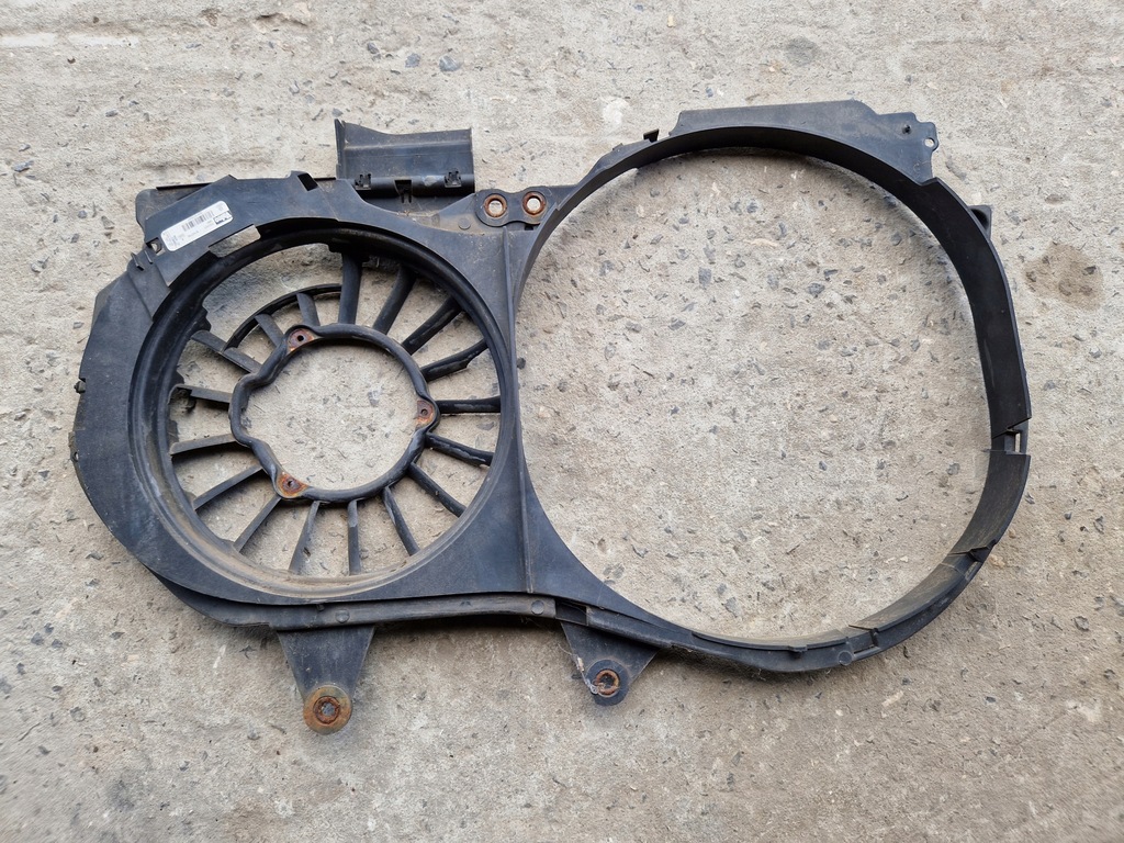 фото №7, Корпус вентилятора audi a4 b6 2.5 tdi 8e0121205t