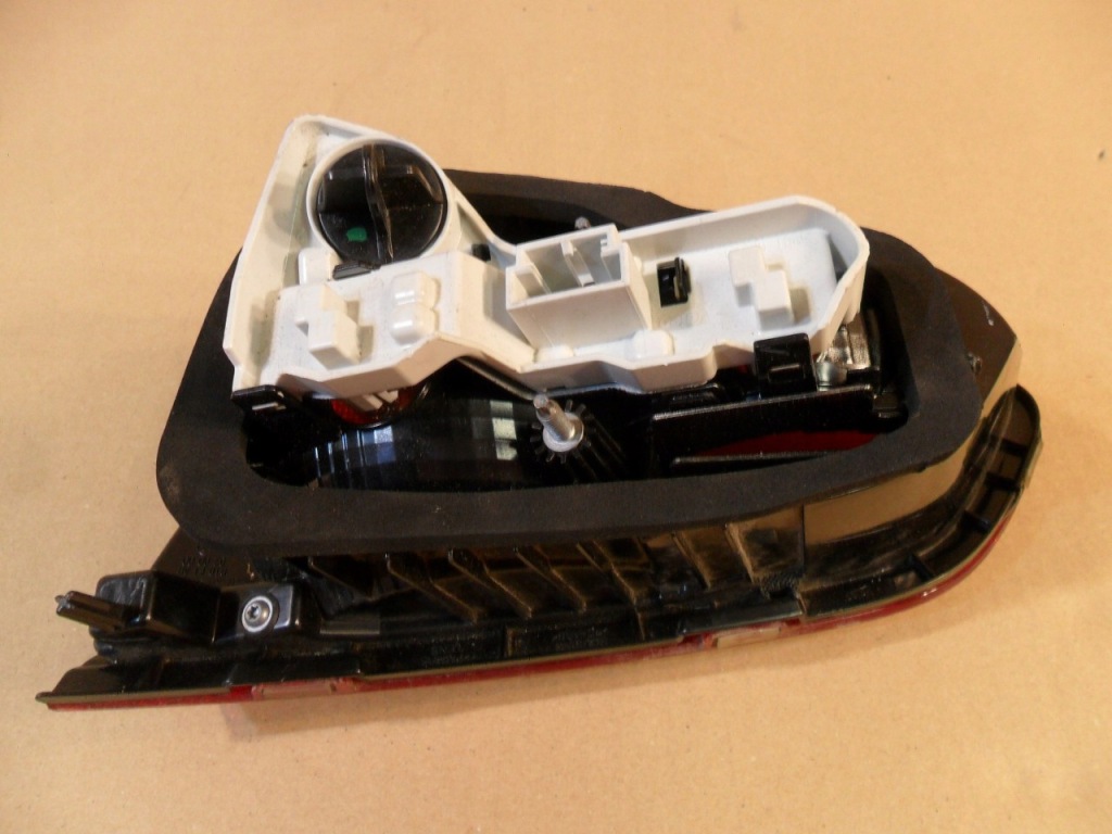 фото №13, Лампа задняя vw golf vii 5g0945093ac левая