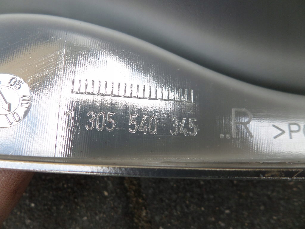 Відбивач рамка вкладиш фари ксенон mercedes w203 Доставка