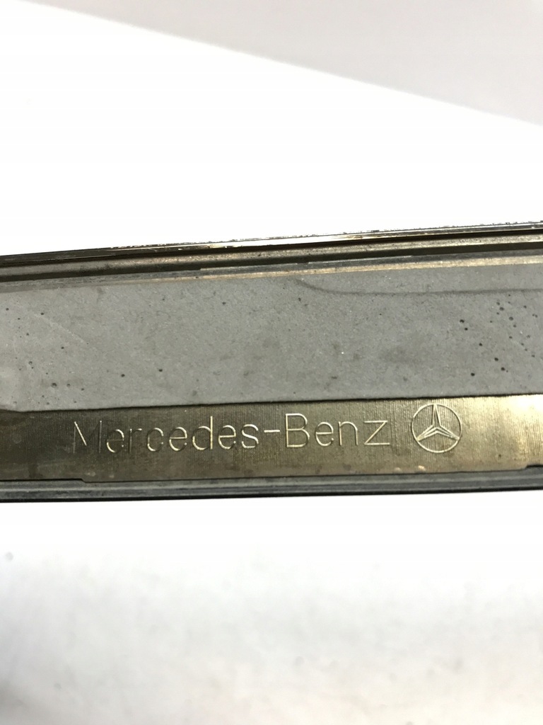 фото №11, Молдинг дверь уплотнитель задняя mercedes v295 eqs