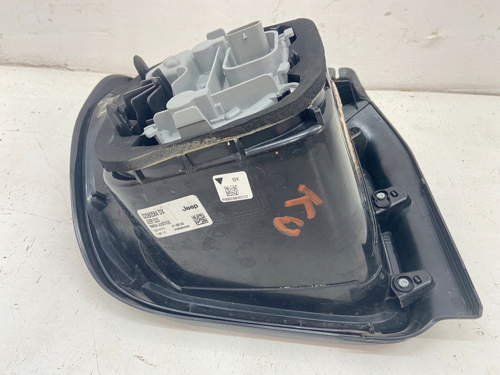 фото №6, Лампа правая задняя jeep renegade