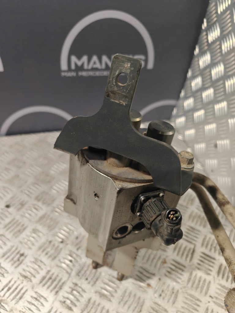 Клапан блок керування osi поворотна volvo bosch k s00 003 335 Недорого