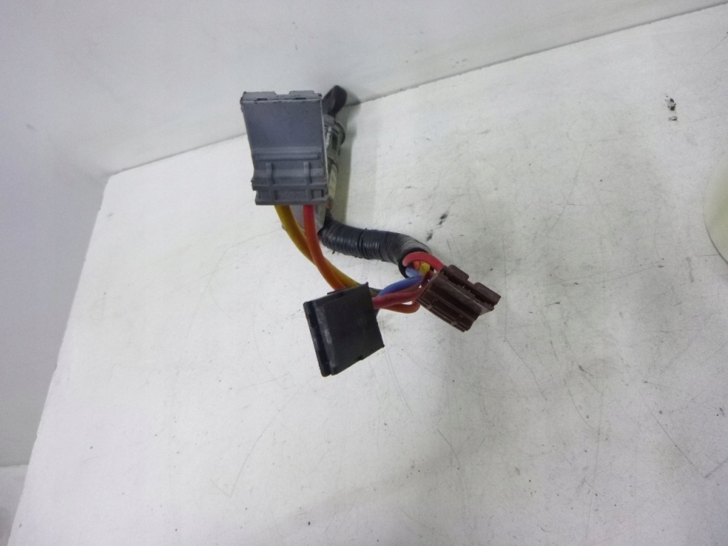 фото №1, Замок зажигания + ключ citroen berlingo 1.4 1998 r.