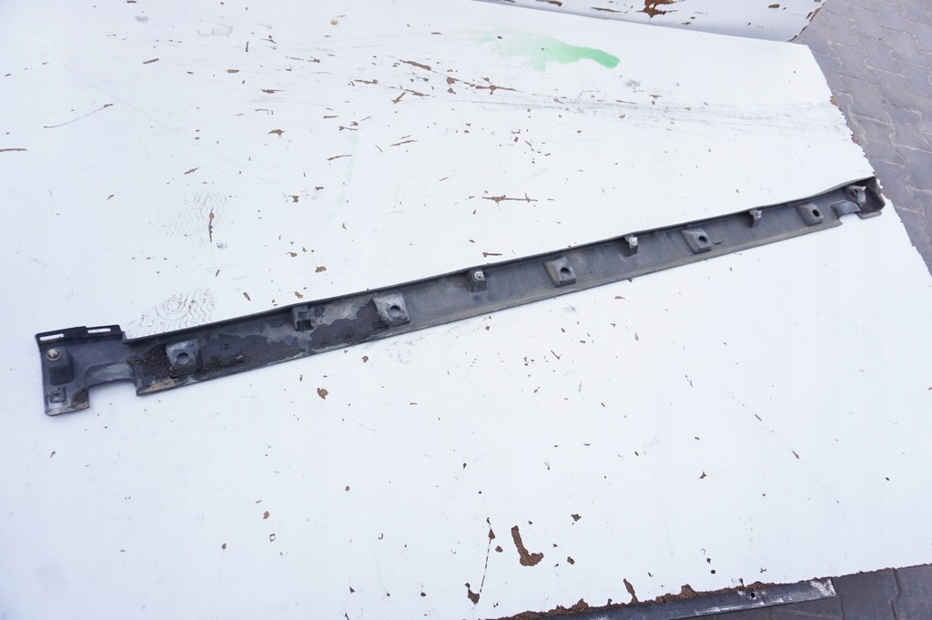 фото №1, Молдинг порог правая suzuki grand vitara 2 ii 5d