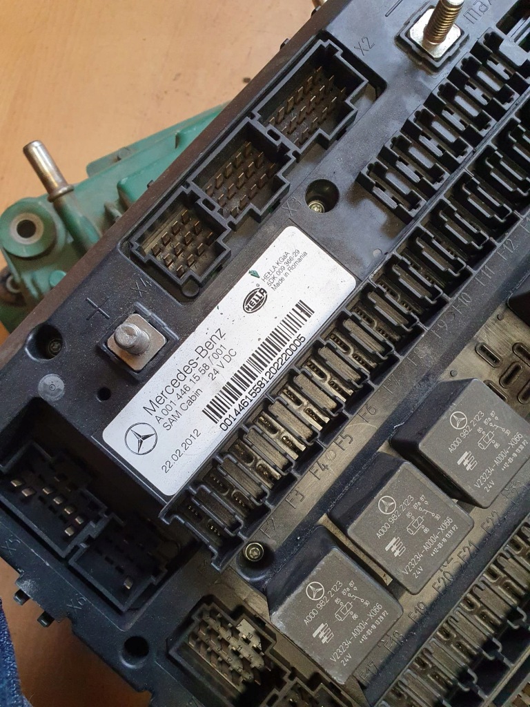 Купити Модуль sam панель запобіжників mercedes actros mp4 a0014461558