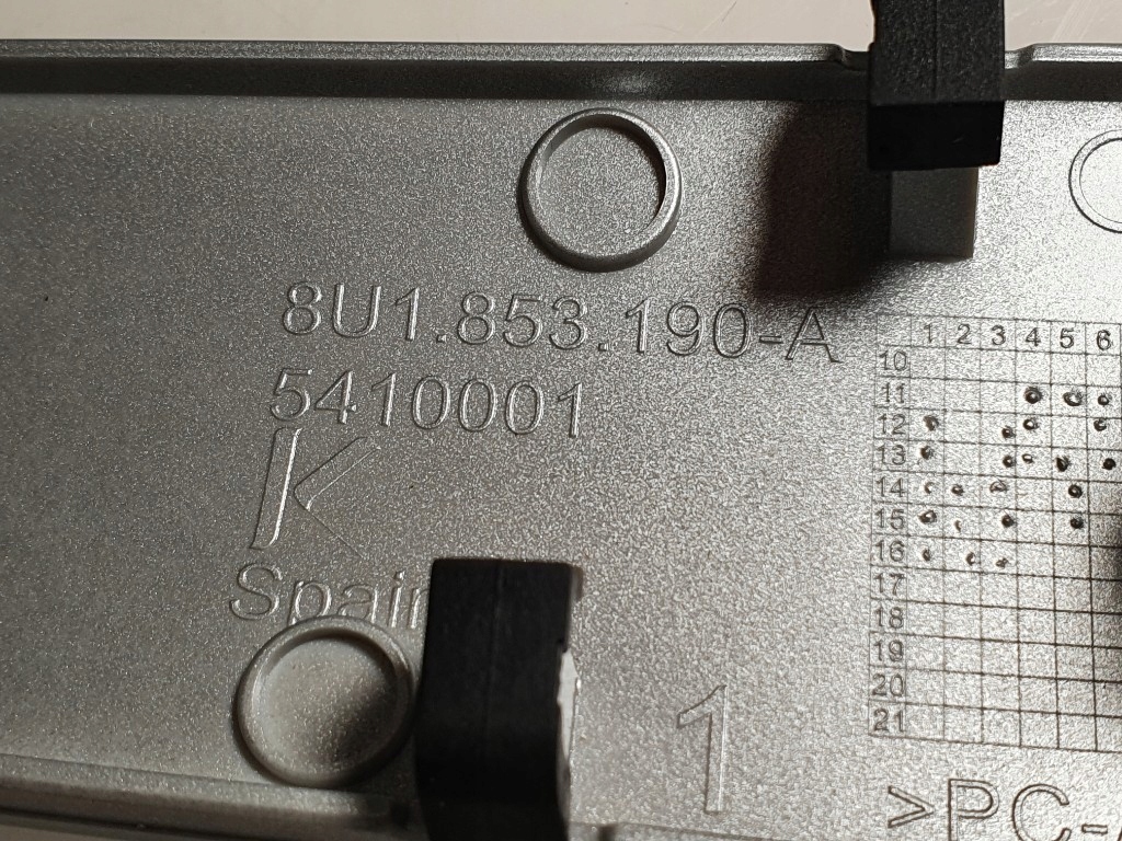 фото №9, Audi q3 dekor защита консоли панели приборной панели quattro 8u1853190a