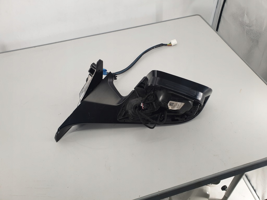 Дзеркало ліва tesla model y 11 pin європа Доставка