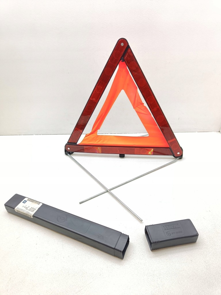 фото №1, Opel signum 2006 треугольник предупредительный