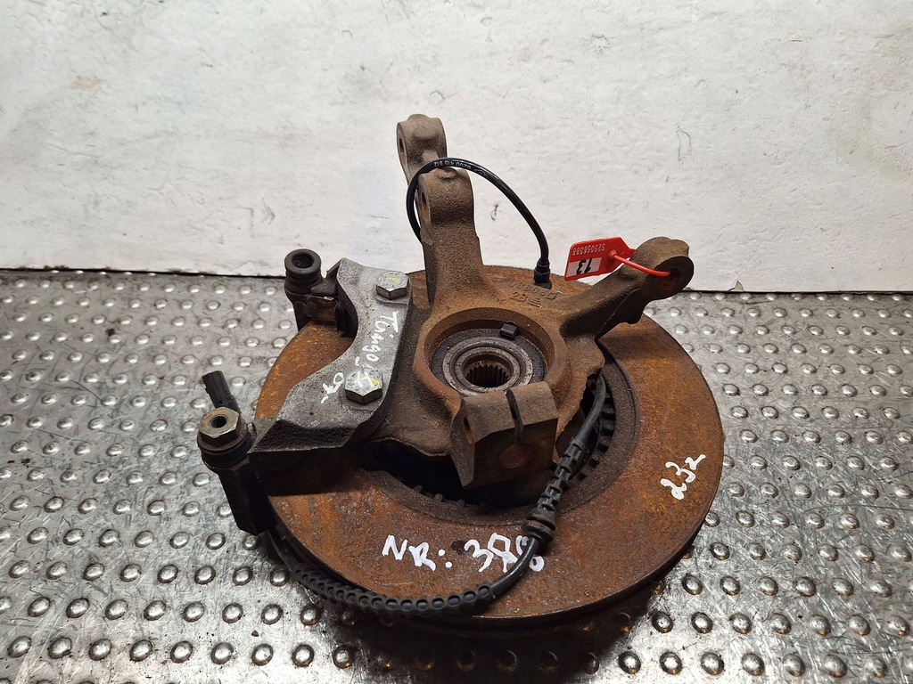 фото №1, Поворотный кулак перед правая renault twingo ii 1.2 16v 1.2 tce 1.5 dci 07-2014