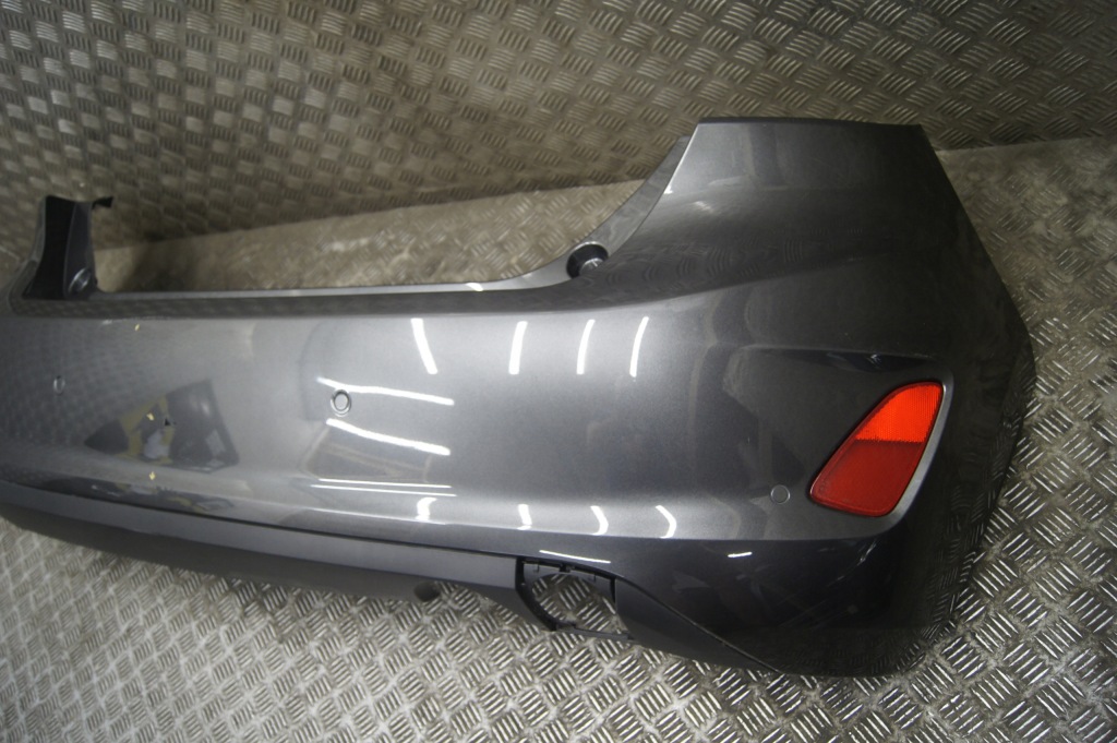 Купити Fiesta mk8 1.0 hybrid бампер задній pdc magnetic