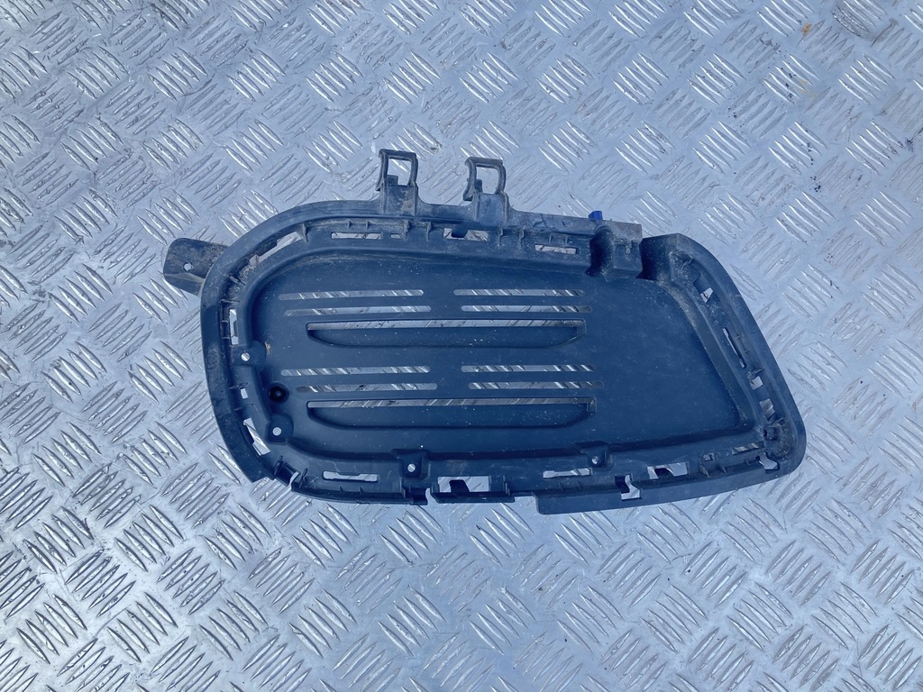 фото №1, Решётка решётка радиатора бампера левая mercedes gla x156