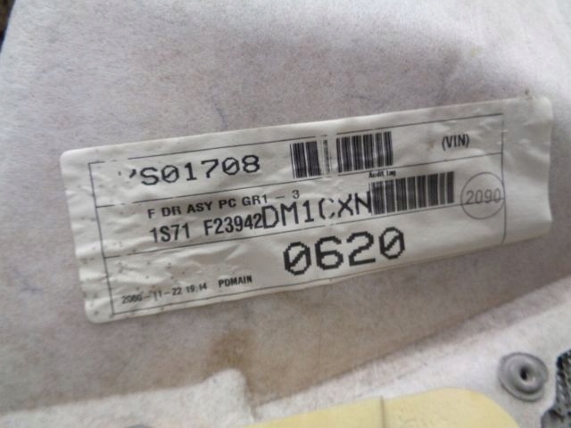 фото №7, Ford mondeo mk3 01 оббивка двері правий перед