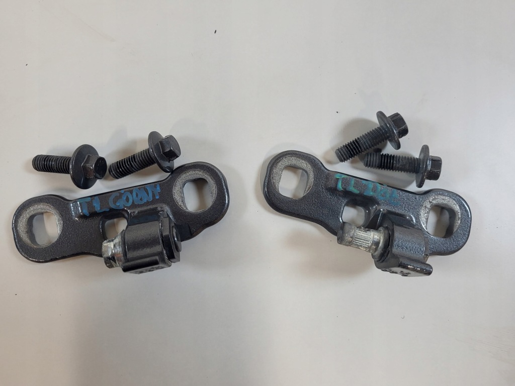 фото №1, Volvo xc90 ii петля двері задніх лівих задня оригінал!