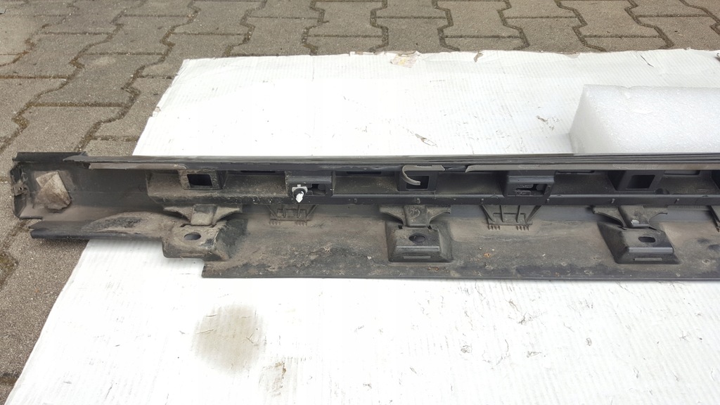 фото №13, Молдинг поріг права сторона vw passat b8 3g0853858f демонтаж