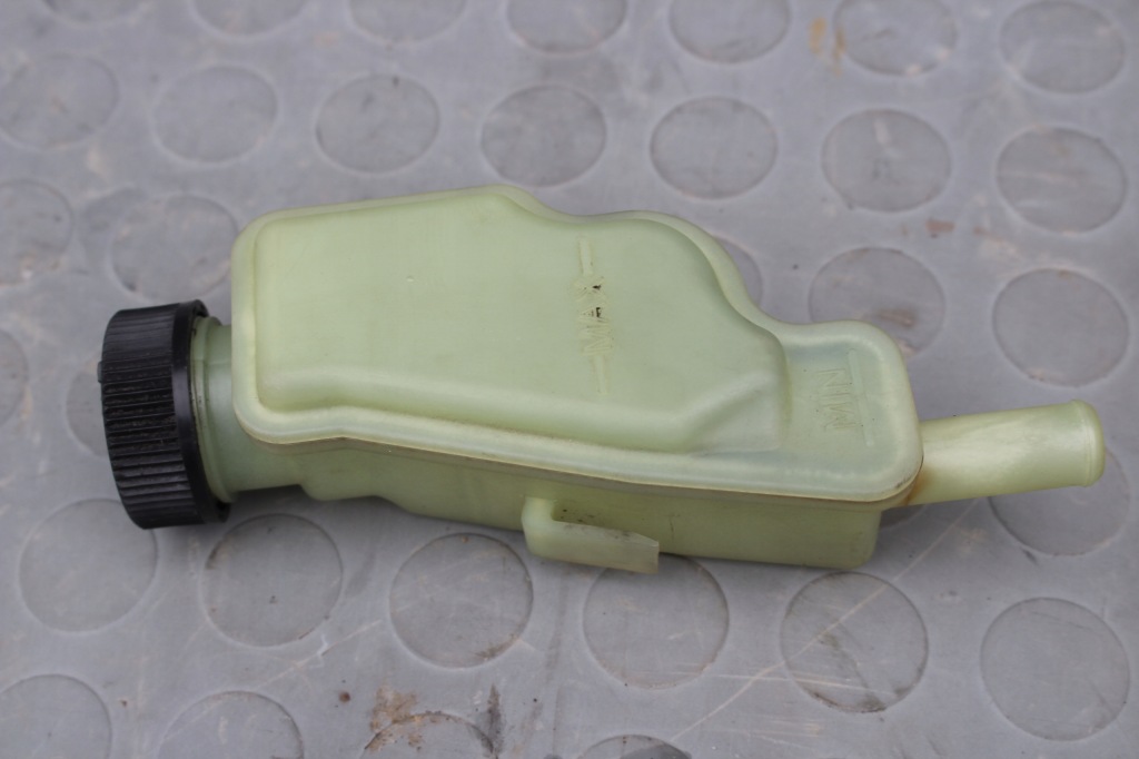 фото №1, Бачок рідина підсилювача mazda 5 05-10