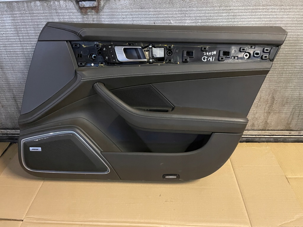 фото №1, Porsche panamera 971 обшивка дверь правый передний