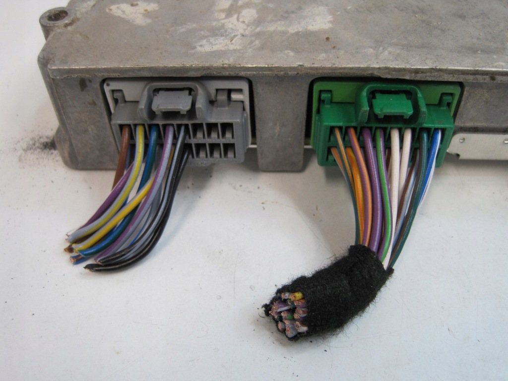 фото №2, Усилитель land rover velar l560 r8a2-19c164-ca