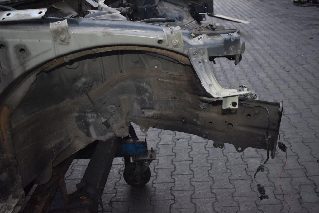 Четвертина крило лівий правий задній стовпчик  поріг ld8s vw passat b8 седан 19-21 Доставка