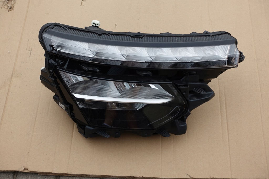 фото №1, Skoda kamiq lift лампа передняя правая оригинал 655941016b