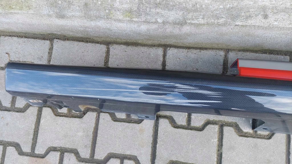 фото №9, Ferrari portofino f164 поріг молдинг поріг права карбон 2341