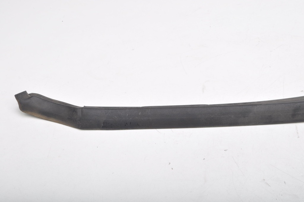 Ferrari california прокладка бампера передний Киев