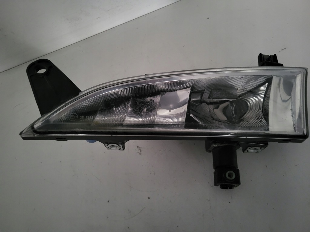 фото №3, Лампа протитуманна фара scania r s 26569163