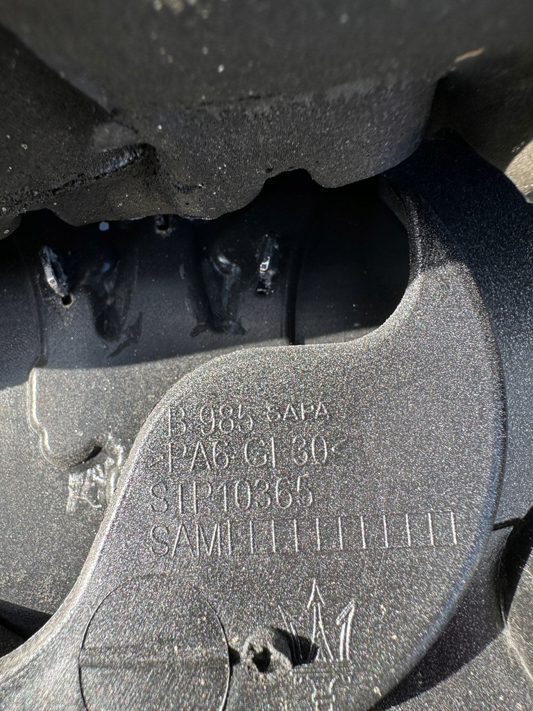 фото №5, Maserati levante 3.0v6 крышка двигателя 670003410