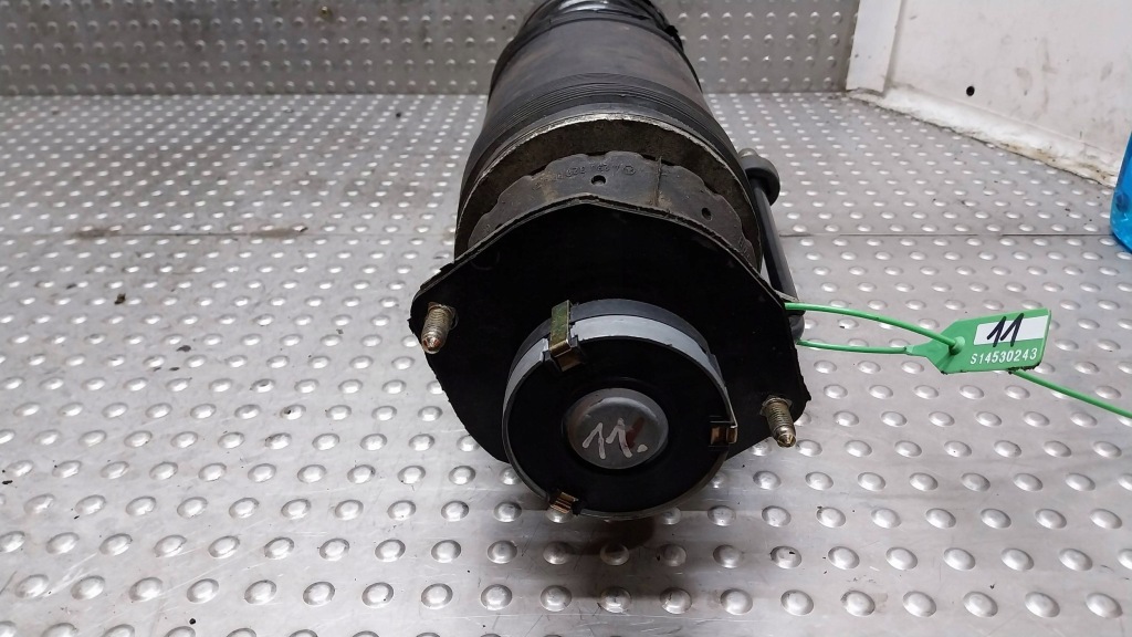 Амортизатор пневмоподушка задній правий a2303200513 mercedes sl sl500 r230 amg Оригінал