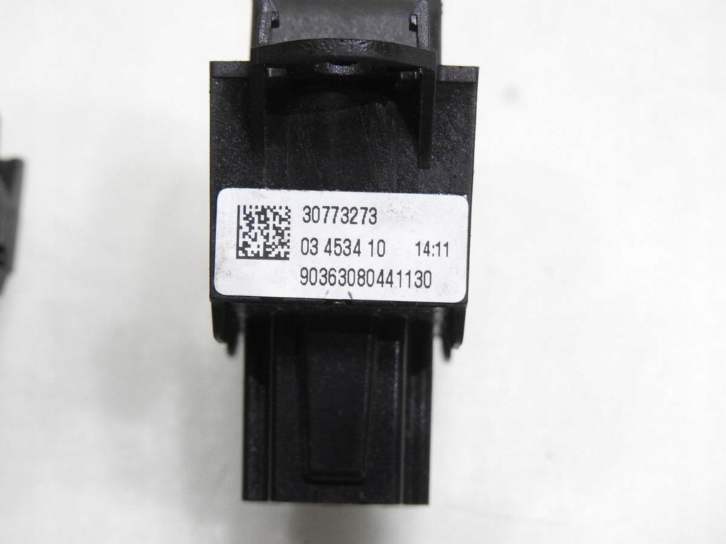 фото №8, Кнопка стекло задняя volvo v70 iii 30773273