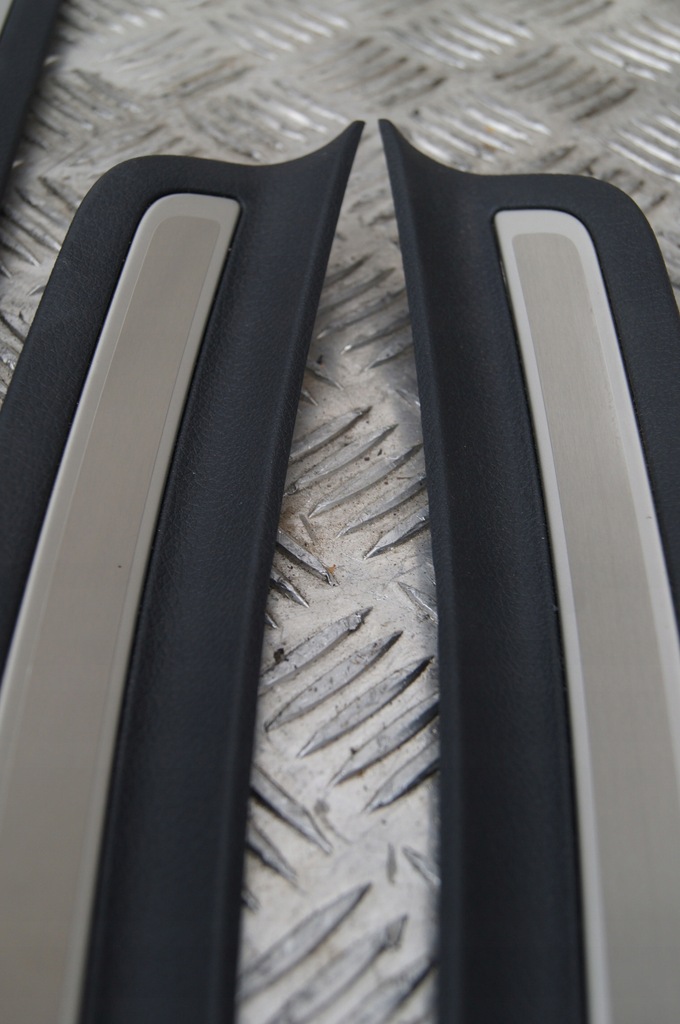 фото №9, Kia stinger gt накладки порогові декоративні внутрішнє