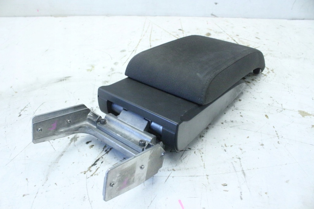 Подлокотник vw touran i в Украине