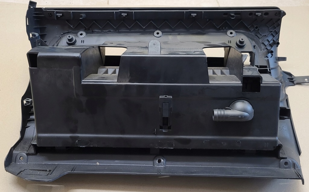 фото №12, Бардачок полиця пасажира з панелі патрубок dekor vw golf v 1k оригінальний номер europa