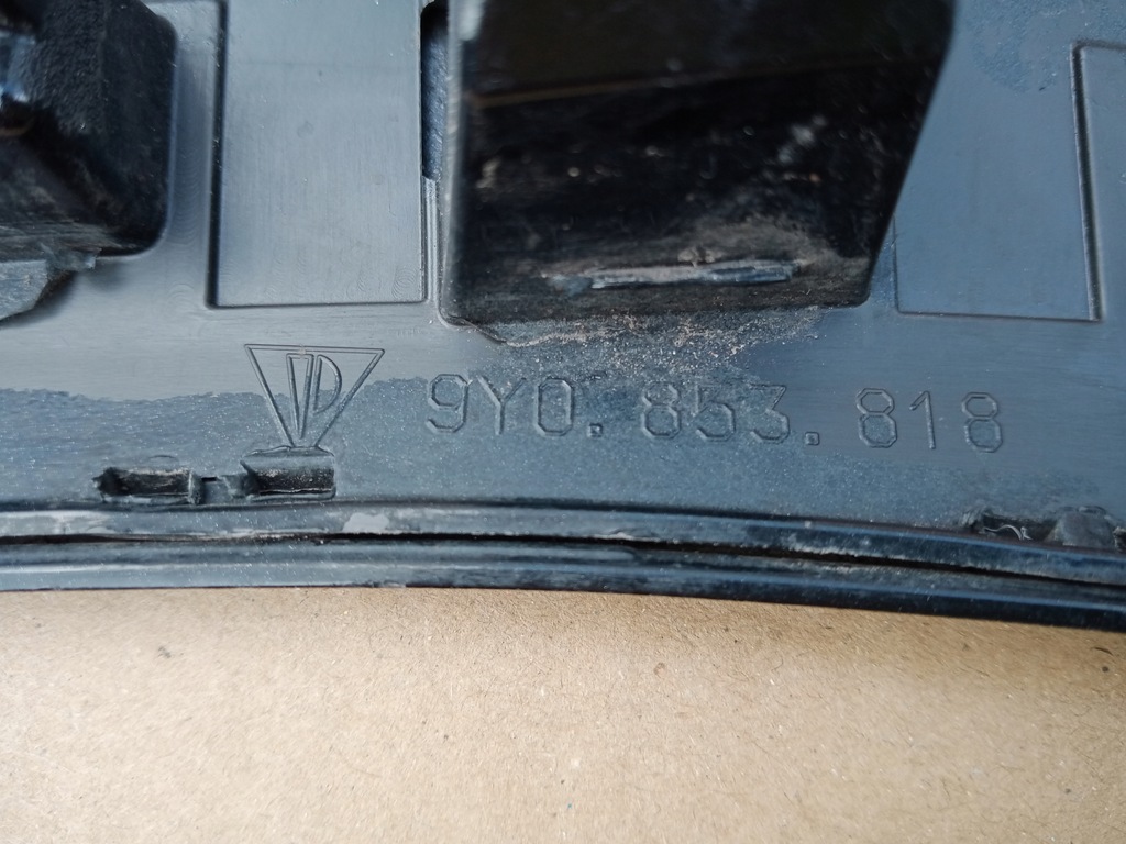 фото №6, Porsche cayenne правая молдинг крыла перед