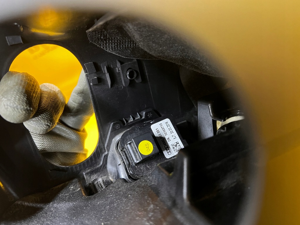 фото №7, Захист корпус колонки кермового кнопка audi sq7 q7 4m0