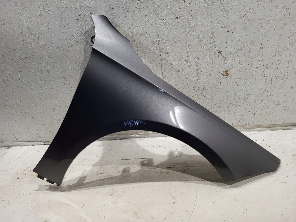 Купить Крыло  перед правый  mercedes a-klasa w177