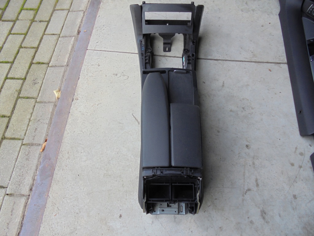 фото №13, Mercedes c klasa w204 lift sedan комплект сидений заднее сиденье обшивки подлокотник