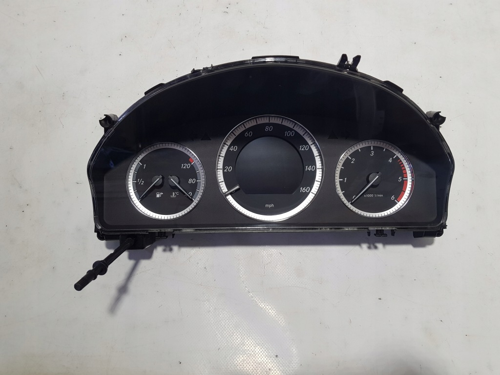 фото №1, Счетчик приборы mercedes w204 2.2 cdi 2049004302 uk