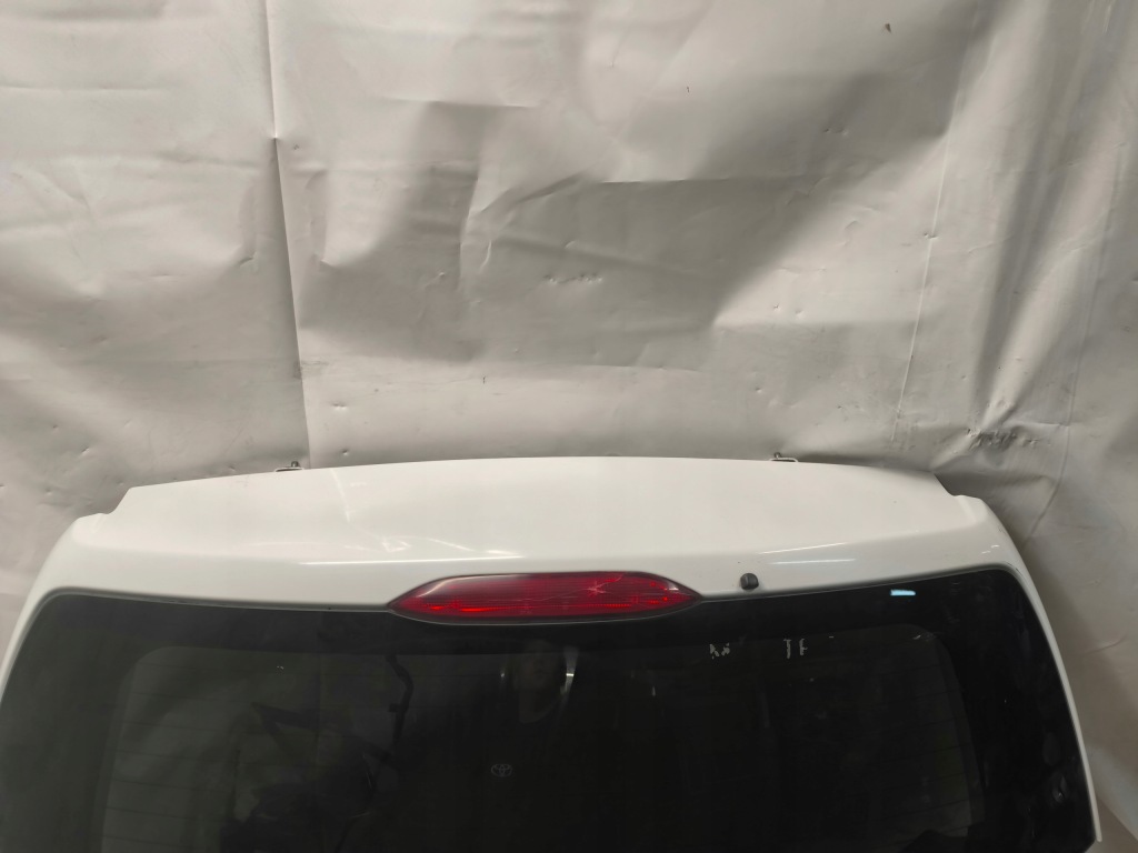 Кришка багажника задні задня mitsubishi colt vi z30 рестайлінг  5d 08-12 європа Зі Шроту