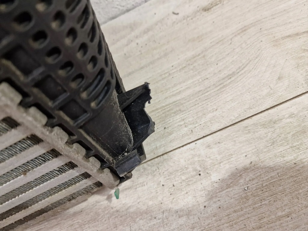 фото №5, Porsche panamera 971 радіатор повітря ліва інтеркулер 971145803h