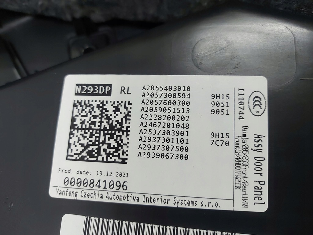 фото №8, Mercedes eqc n293 w293 21r. обивка обшивка дверь левый задняя a2937301101