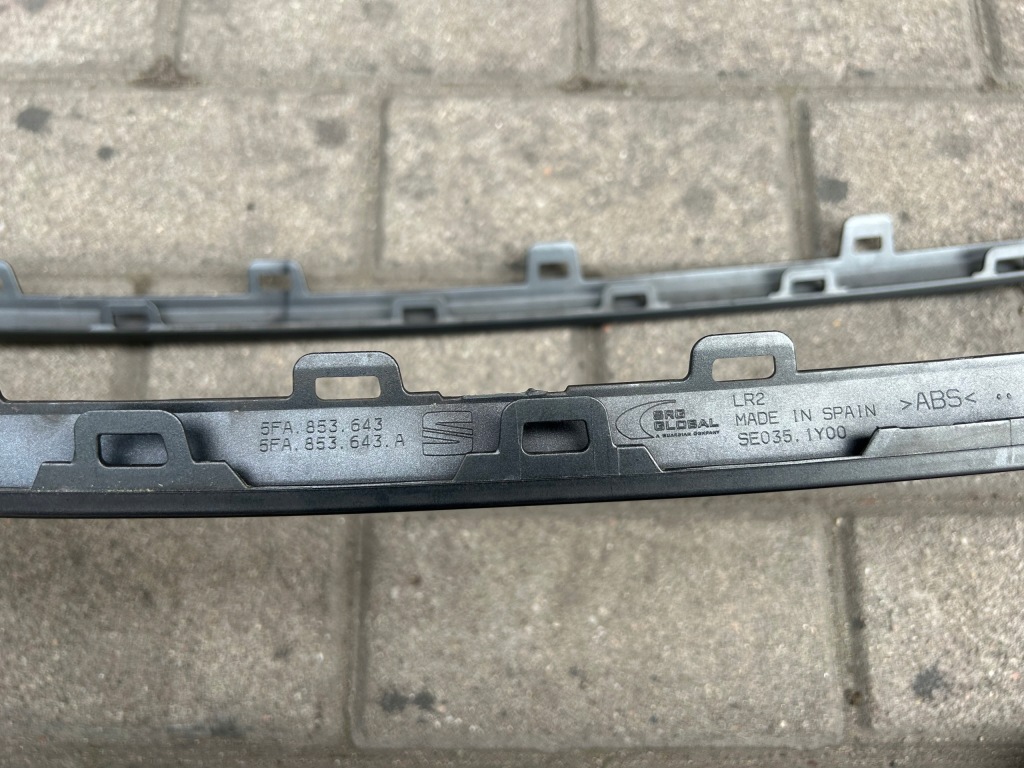 фото №8, Рамка решетка решётка seat leon iv 20r- оригинал