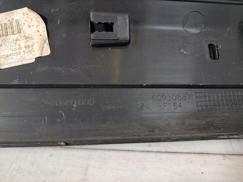 фото №10, Jeep compass ii молдинг накладка крыла левый задняя задняя 60930887