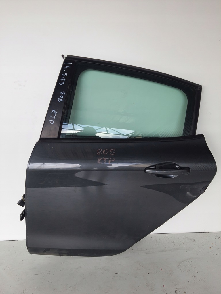 фото №1, Peugeot 208 12-15 дверь ktp