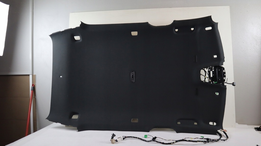 Купити Volvo xc40 стеля 17961621