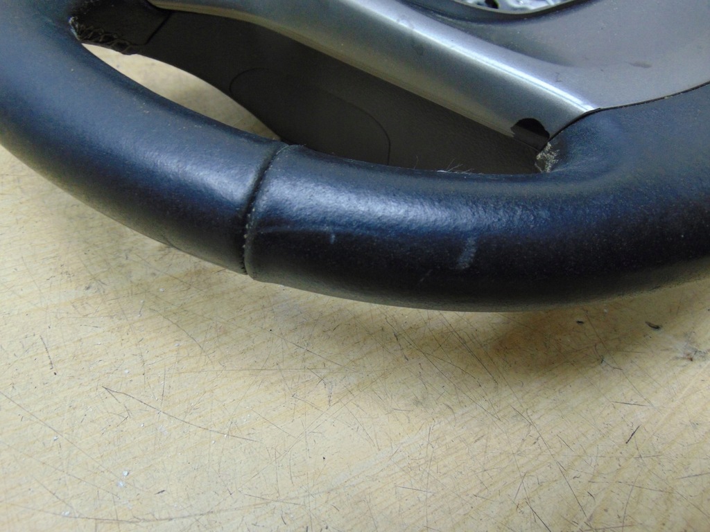 фото №8, Воздуховод toyota avensis t27 кожа мультифункция