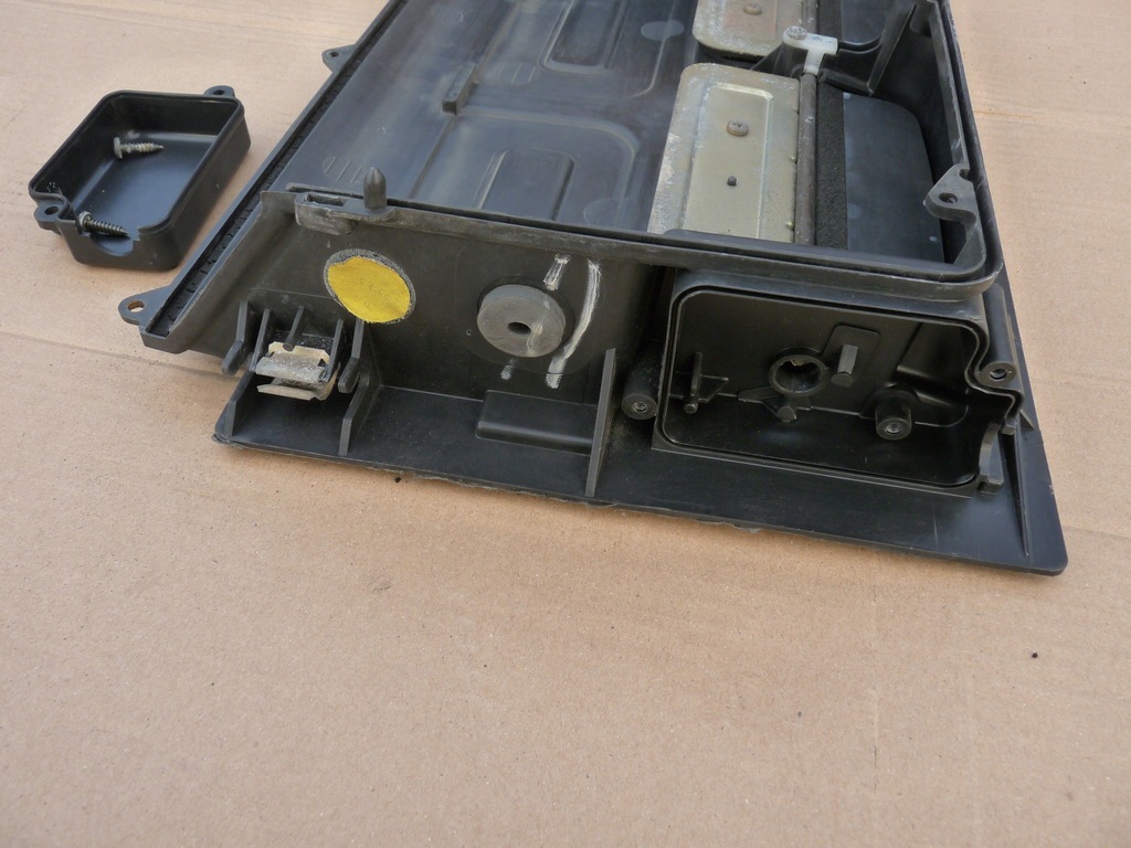 фото №10, Audi a8 d2 корпус обігрівача кришка 4d1820003c europa