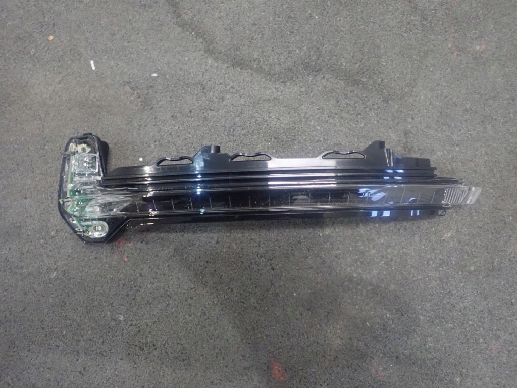 фото №1, Поворотник дзеркало лівий audi tt 2014-