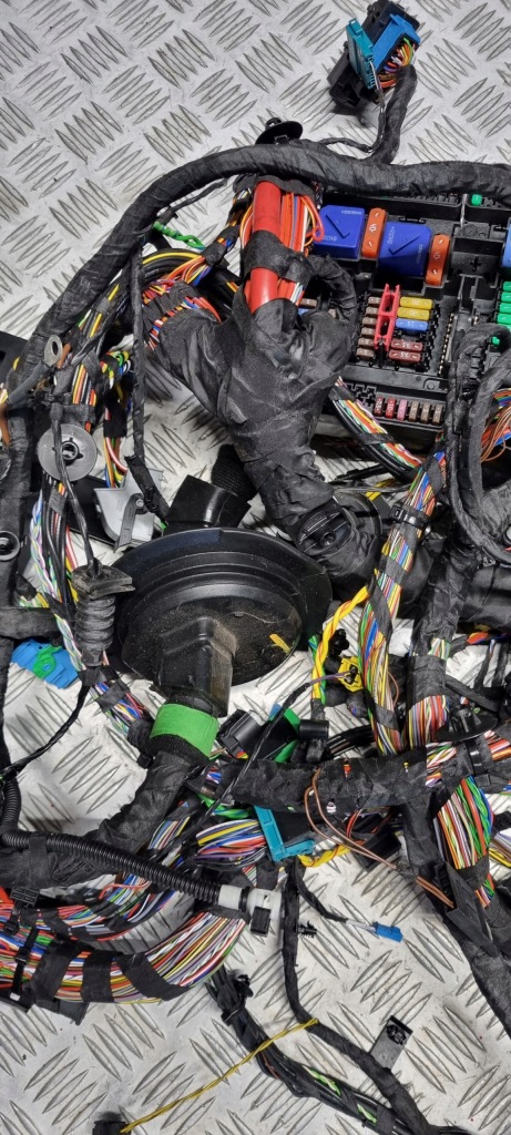 фото №8, Bmw оригінальний номер 6370316 9832966 2' f44 джгут електропроводка кабіни салону