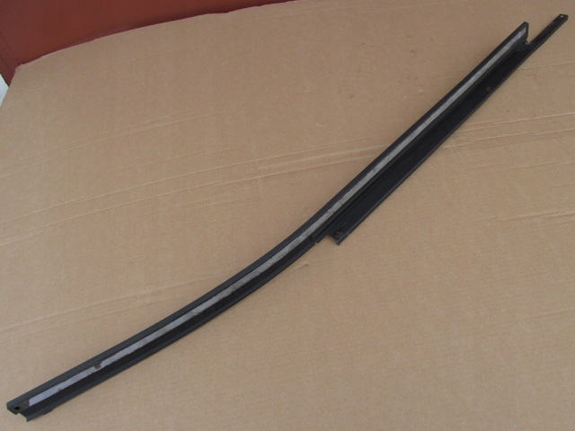 фото №5, Cherokee liberty kj lift молдинг прокладка крыша правый левый задняя