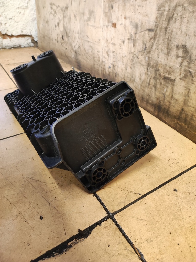 фото №7, Основание кронштейн аккумулятор explorer vi 6